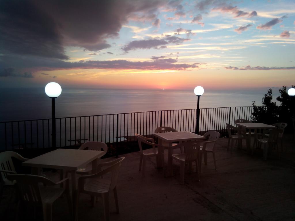 Agriturismo La Palombara Paola Kültér fotó